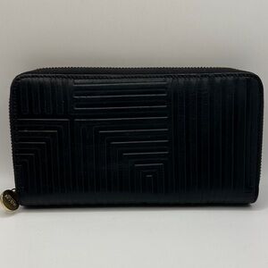 Kate Spade Saturday Leather Wallet Black Zip Around Gold Tone Geometric Textured